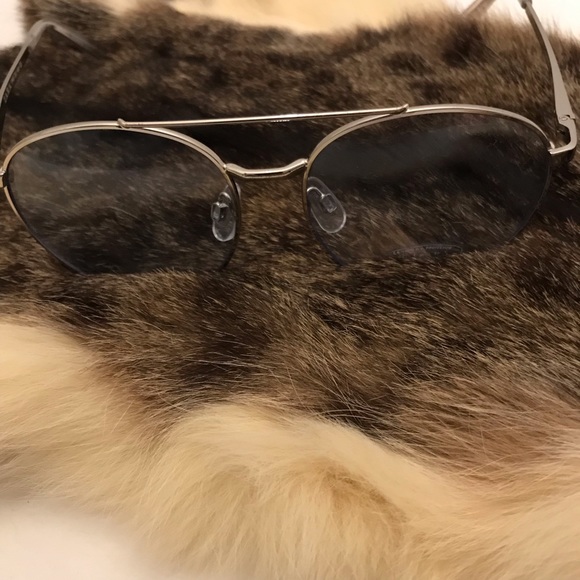 Zara women sky blue Aviator sunglasses 🕶 - Picture 3 of 5